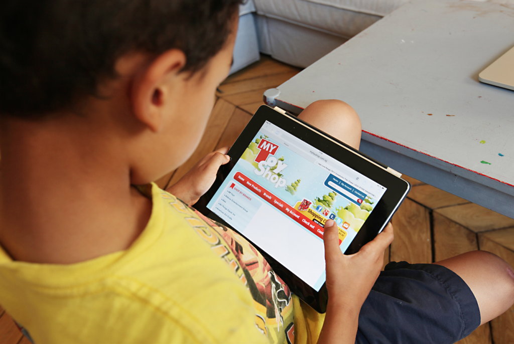 digital parenting expert shares tips