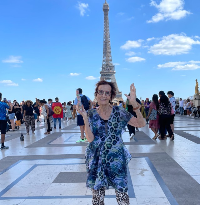 Therese Spicer_Eiffel Tower_Genvieve Spicer Paris for seniors